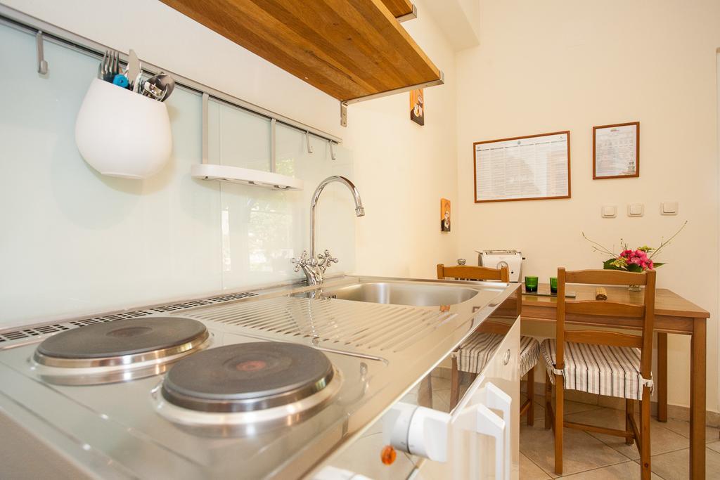 Apartments Dino Krk Town Extérieur photo